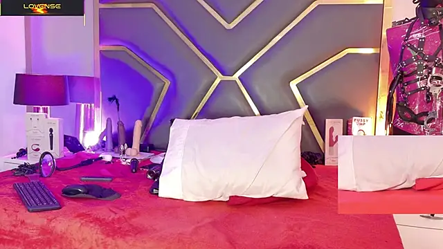 Scarlettt Ass online show from 04/23/26, 12:29