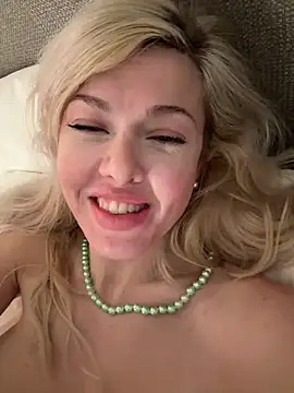 Snapshot of propertyofdaddy chatting on 03/17/25, 07:24 propertyofdaddy online show from 03/17/25, 07:24