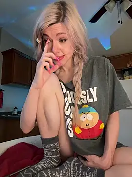 Snapshot of propertyofdaddy chatting on 02/25/26, 09:57 propertyofdaddy online show from 02/25/26, 09:57