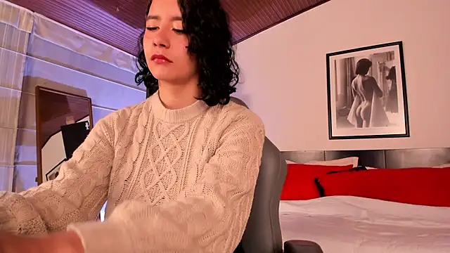 Moony 14 online show from 10/17/25, 01:03