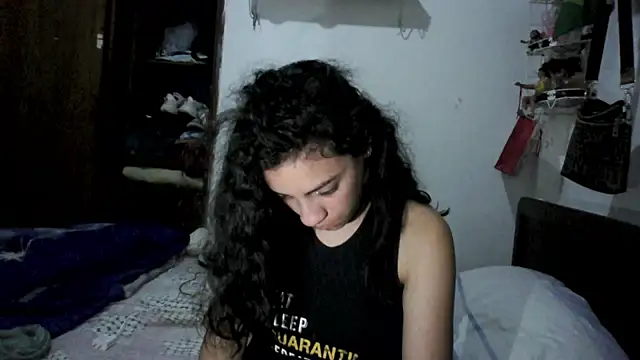 Snapshot of stephybrowm7 chatting on 06/25/26, 04:56 stephybrowm7 online show from 06/25/26, 04:56