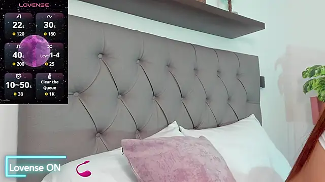 Snapshot of enma30_ chatting on 12/15/25, 06:56 enma30 online show from 12/15/25, 06:56