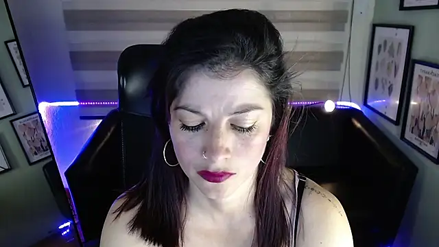 Aliiz 01 online show from 03/27/26, 08:41