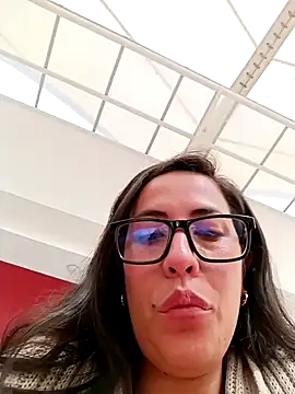 Snapshot of Lena-32 chatting on 12/12/24, 06:31 Lena-32 online show from 12/12/24, 06:31