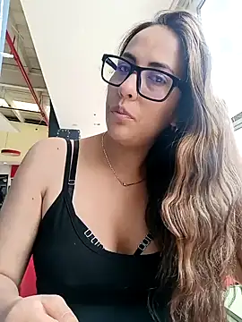 Snapshot of Lena-32 chatting on 12/23/24, 05:54 Lena-32 online show from 12/23/24, 05:54