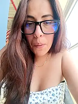 Snapshot of Lena-32 chatting on 01/15/25, 05:05 Lena-32 online show from 01/15/25, 05:05