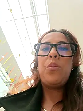 Snapshot of Lena-32 chatting on 03/14/25, 06:18 Lena-32 online show from 03/14/25, 06:18