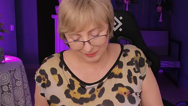 sugar vivien online show from 03/12/25, 09:13