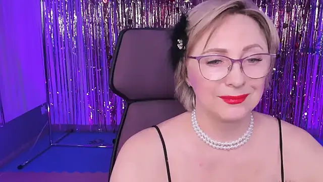 sugar vivien online show from 03/19/25, 09:17