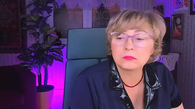 sugar vivien online show from 09/11/25, 01:11