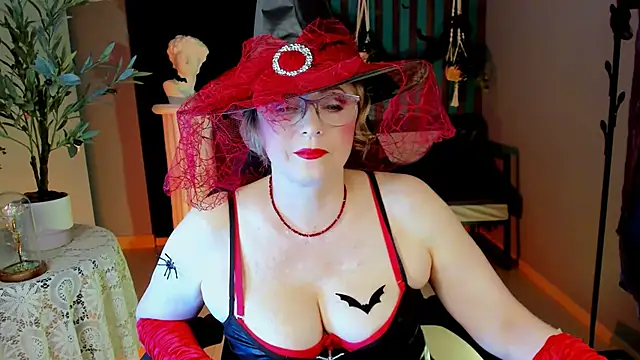 sugar vivien online show from 10/31/25, 01:34