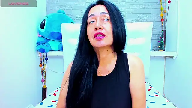 Snapshot of HorniestMilf chatting on 03/12/25, 09:24 HorniestMilf online show from 03/12/25, 09:24