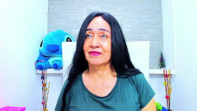 Snapshot of HorniestMilf chatting on 09/25/25, 08:01 HorniestMilf online show from 09/25/25, 08:01