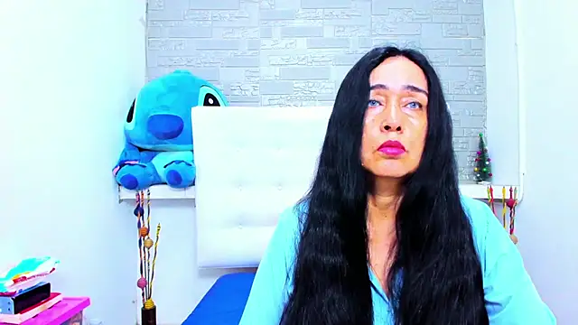 Snapshot of HorniestMilf chatting on 09/29/25, 08:46 HorniestMilf online show from 09/29/25, 08:46