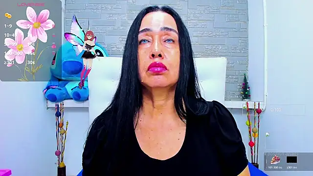 Snapshot of HorniestMilf chatting on 10/31/25, 09:38 HorniestMilf online show from 10/31/25, 09:38