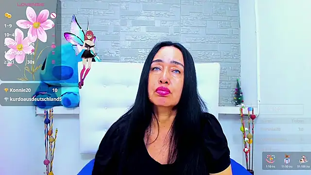 Snapshot of HorniestMilf chatting on 11/05/25, 11:16 HorniestMilf online show from 11/05/25, 11:16