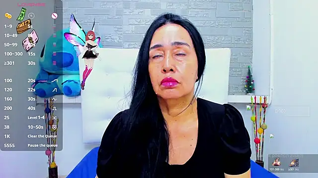 Snapshot of HorniestMilf chatting on 11/20/25, 08:19 HorniestMilf online show from 11/20/25, 08:19