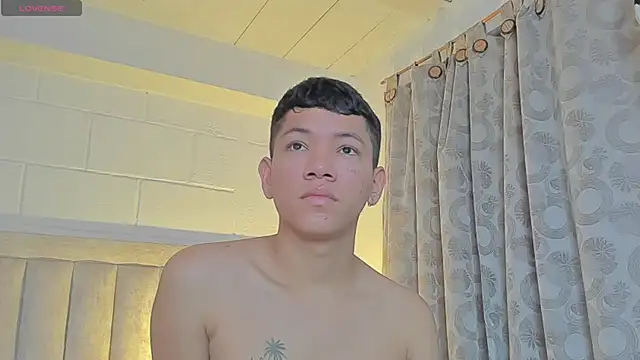 JulianRose 1 online show from 01/23/25, 10:54