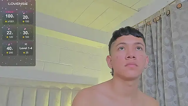 JulianRose 1 online show from 01/29/25, 03:47