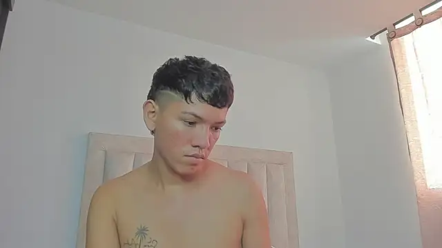 JulianRose 1 online show from 02/23/25, 03:08