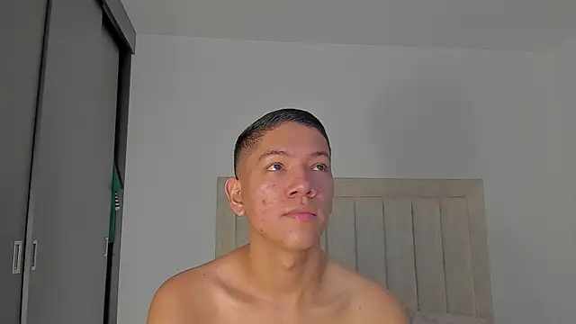 JulianRose 1 online show from 02/05/26, 11:04