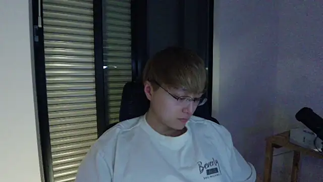 Tkcqcc online show from 02/27/25, 03:59