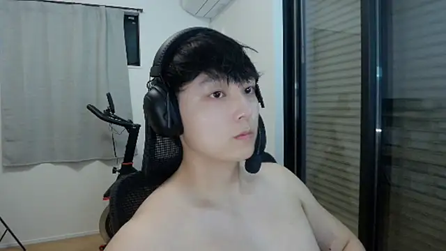 Tkcqcc online show from 10/11/25, 01:42