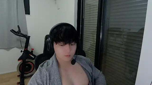 Tkcqcc online show from 10/23/25, 02:05