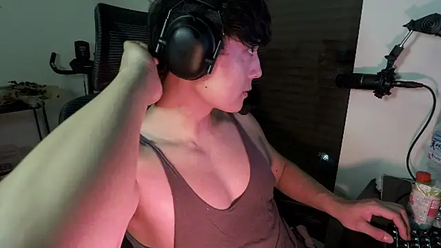 Tkcqcc online show from 04/22/26, 02:40