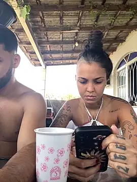 Snapshot of poliannaxx chatting on 12/21/25, 03:08 poliannaxx online show from 12/21/25, 03:08