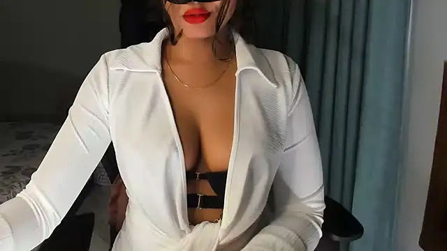 Snapshot of Bad_Girl_Kayra69 chatting on 01/09/25, 06:04 Bad Girl Kayra69 online show from 01/09/25, 06:04