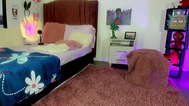 alisson zafiro  online show from 02/05/25, 03:13