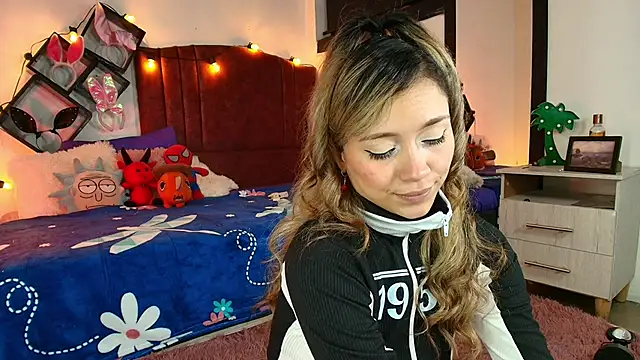 alisson zafiro  online show from 03/09/25, 06:17