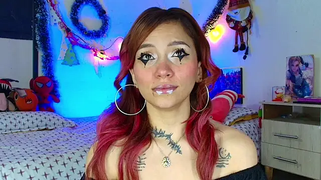 alisson zafiro  online show from 12/17/25, 03:23