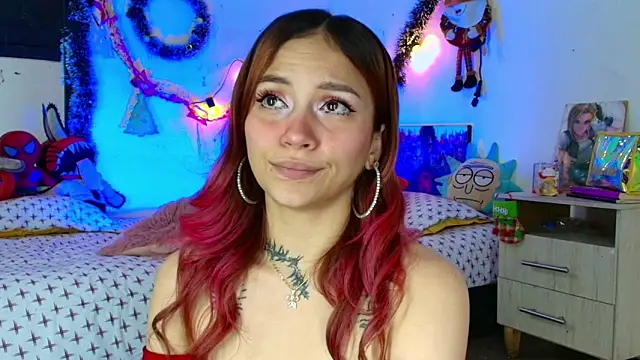 alisson zafiro  online show from 12/20/25, 03:24