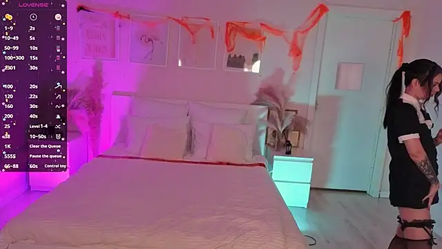 Lil Amelie online show from 11/07/25, 09:42