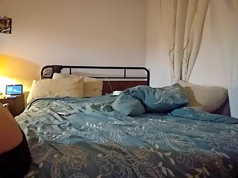 Poppalovesmamaafterhours online show from 02/16/25, 01:27