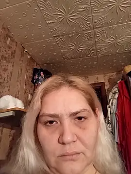 Minna Jeannie online show from 10/27/25, 02:15