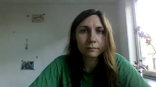 JasmineGlamour online show from 11/15/25, 10:23