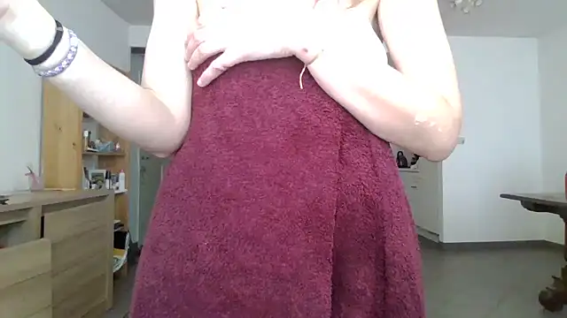 JasmineGlamour online show from 02/15/26, 09:52