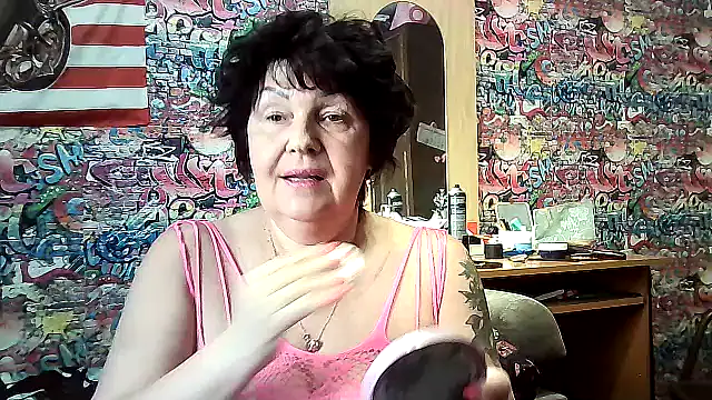 Snapshot of FantasyMichelle chatting on 05/09/26, 02:00 FantasyMichelle online show from 05/09/26, 02:00