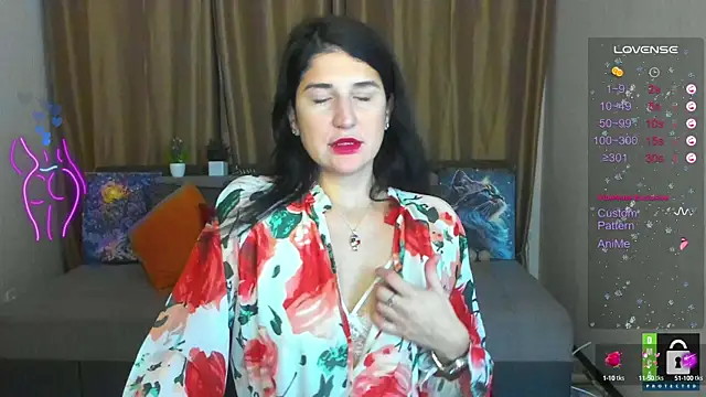 Snapshot of Alianna_Solo_Kisses chatting on 01/07/25, 06:27 Alianna Solo Kisses online show from 01/07/25, 06:27