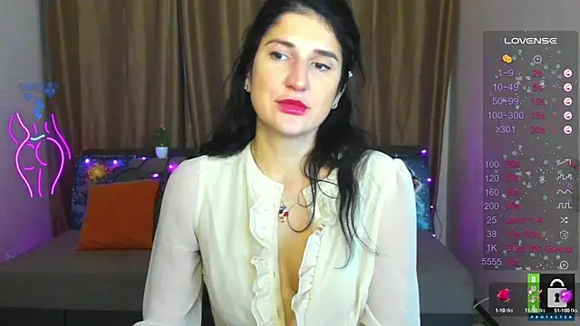 Snapshot of Alianna_Solo_Kisses chatting on 01/08/25, 12:47 Alianna Solo Kisses online show from 01/08/25, 12:47
