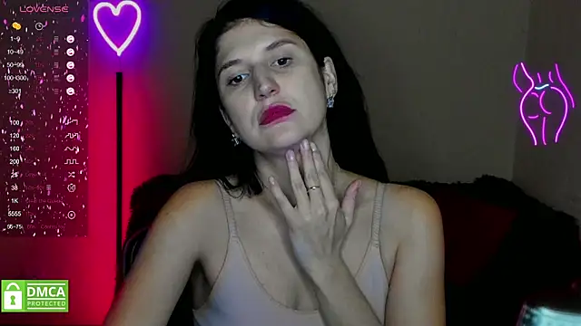 Snapshot of Alianna_Solo_Kisses chatting on 02/02/25, 03:28 Alianna Solo Kisses online show from 02/02/25, 03:28