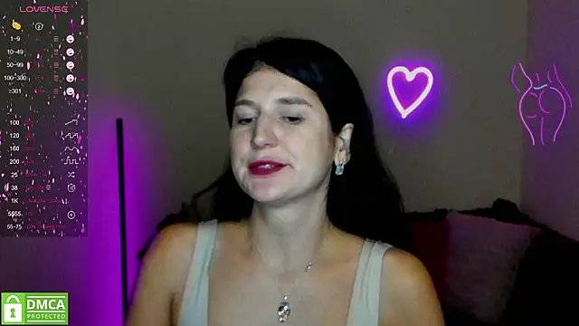 Snapshot of Alianna_Solo_Kisses chatting on 02/24/25, 09:53 Alianna Solo Kisses online show from 02/24/25, 09:53