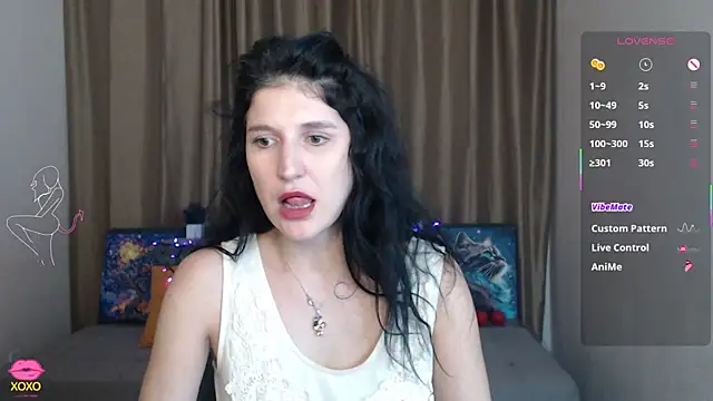 Snapshot of Alianna_Solo_Kisses chatting on 03/14/25, 11:23 Alianna Solo Kisses online show from 03/14/25, 11:23