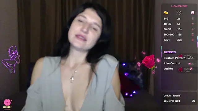 Snapshot of Alianna_Solo_Kisses chatting on 03/16/25, 03:06 Alianna Solo Kisses online show from 03/16/25, 03:06