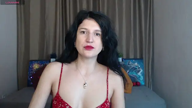 Snapshot of Alianna_Solo_Kisses chatting on 03/19/25, 06:24 Alianna Solo Kisses online show from 03/19/25, 06:24