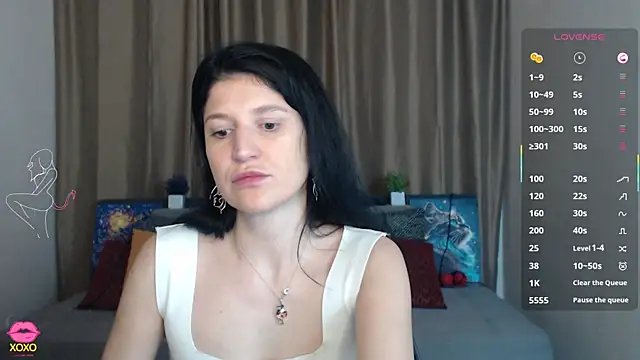 Snapshot of Alianna_Solo_Kisses chatting on 03/22/25, 06:22 Alianna Solo Kisses online show from 03/22/25, 06:22