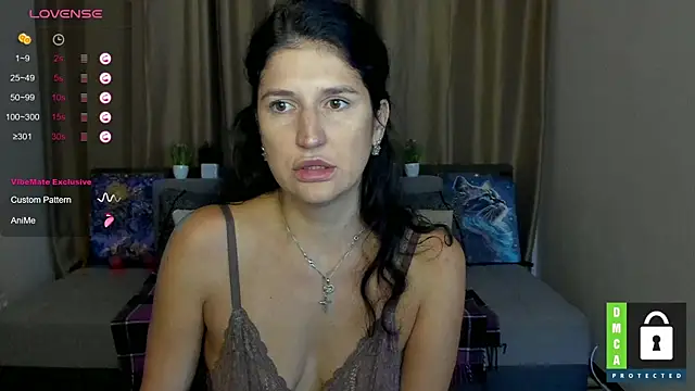 Snapshot of Alianna_Solo_Kisses chatting on 09/26/25, 05:22 Alianna Solo Kisses online show from 09/26/25, 05:22
